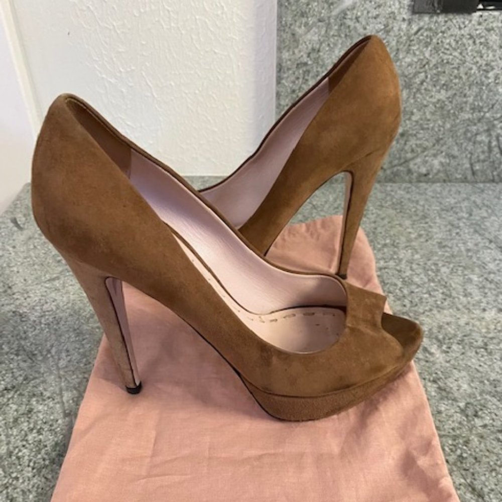 Brown suede Miu miu peep toe heels